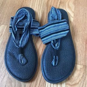 Sanuk sandals